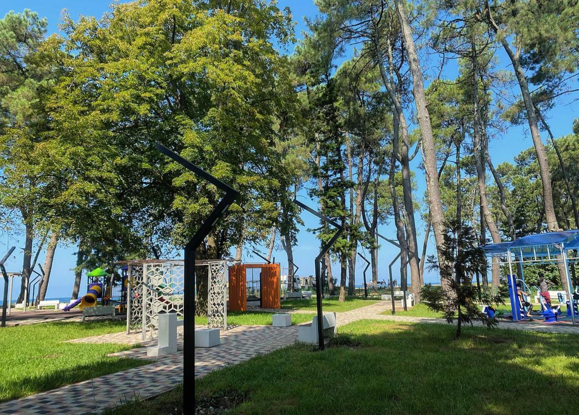 Guest House Kobuleti On Aghmashenebeli Esterno foto
