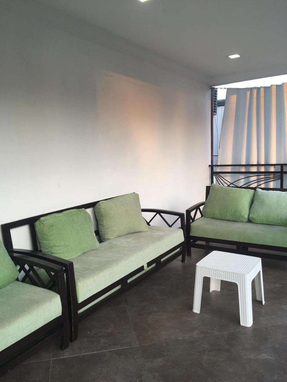 Guest House Kobuleti On Aghmashenebeli Esterno foto